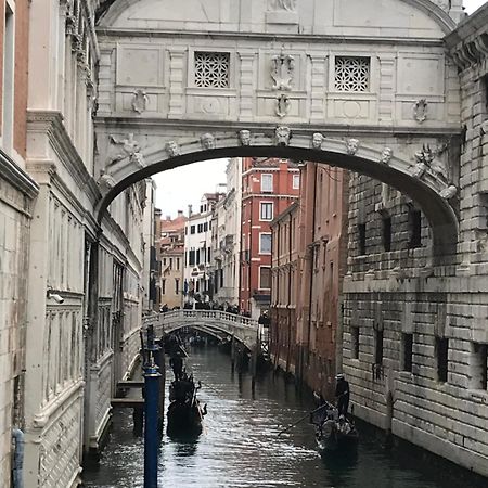 Apartamento Moonlight Attic Venecia Exterior foto
